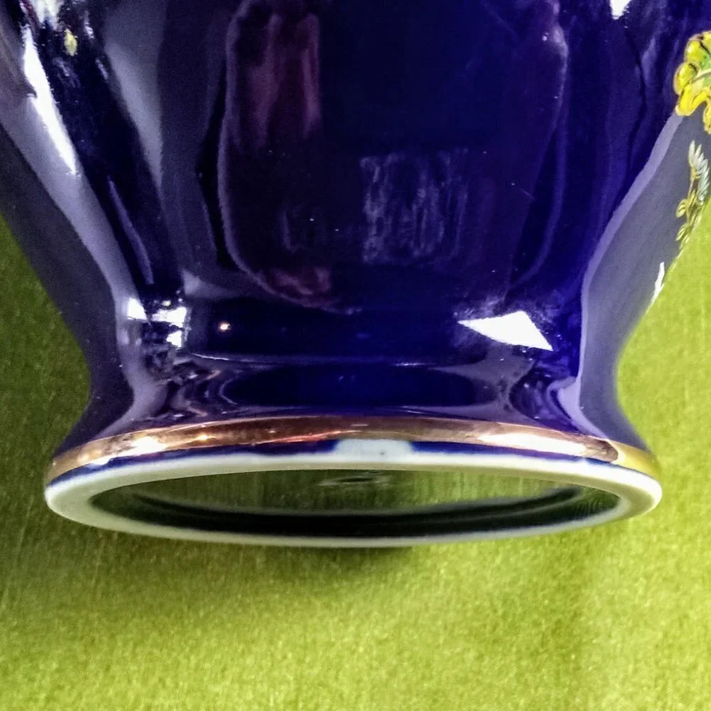 Kutani Cobalt Blue Bird Floral Moriage Ginger Jar